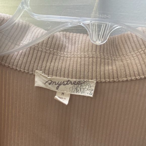 Long two tone material Shacket - Picture 2 of 5